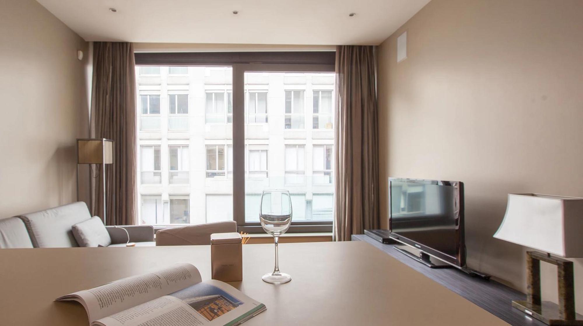 Nj Hotels & Apartments San Pietro All'Orto 6 Milano Eksteriør billede